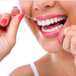 За отстранување на непријатниот здив, забите би требало да се чистат со забен конец и детално да се измијат пред спиење