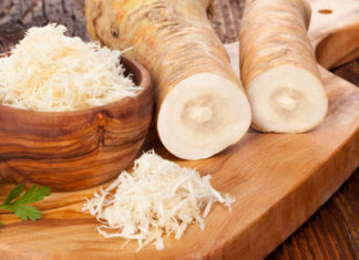 Зошто се јаде рен кога е студено? Помага при настинка и олеснува воспаление на синуси