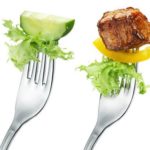 vegetarianism-vs-meat-1492553521