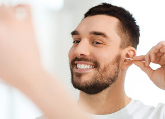 Велика Британија ги забрани стапчињата за уши!