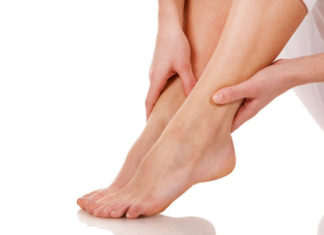 Ви отекуваат нозете?! Не го занемарувајте овој симптом