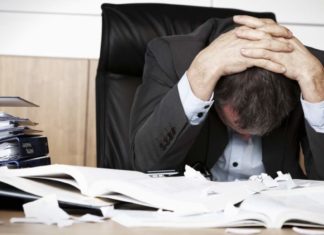 Големиот стрес на работа може да биде тригер за депресија