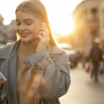 medium-shot-woman-with-phone