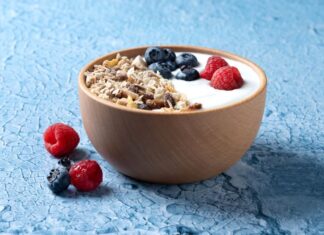 КОГА ОВЕСНАТА КАША ЗА ПОЈАДОК Е СОЈУЗНИК ВО СЛАБЕЕЊЕТО, А КОГА НЕ Е?