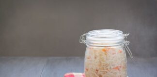 СТАР ДОМАШЕН РЕЦЕПТ ЗА “ЧУДО ВО ТЕГЛА”: ЈАДЕЊЕ КОЕ ГО ЗАЈАКНУВА ИМУНИТЕТОТ ВО ТЕКОТ НА ЗИМАТА И Е ЛЕСНО ДА СЕ ПОДГОТВИ