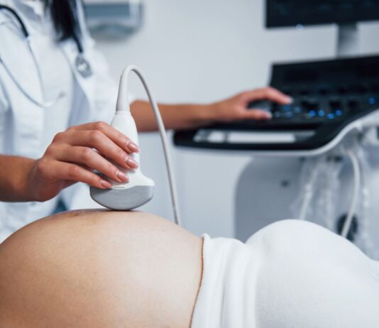 ИСТРАЖУВАЊЕ: ФУНКЦИЈАТА НА ТИРОИДНАТА ЖЛЕЗДА ЗА ВРЕМЕ НА БРЕМЕНОСТА Е ПОВРЗАНА СО РИЗИКОТ ОД АУТИЗАМ