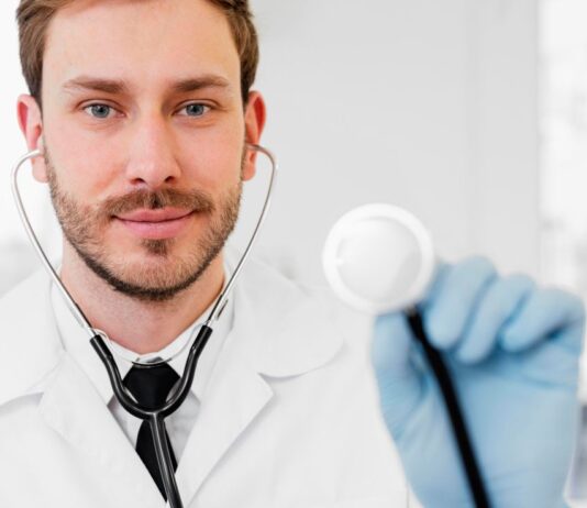 РАБОТИ ШТО НИКОГАШ НЕ ТРЕБА ДА ГИ ПРАВИТЕ ПРЕД ЗАКАЖУВАЊЕ НА ЛЕКАР